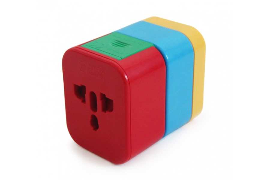 14 Gifts Perfect for The Traveling Girl in Your Life
